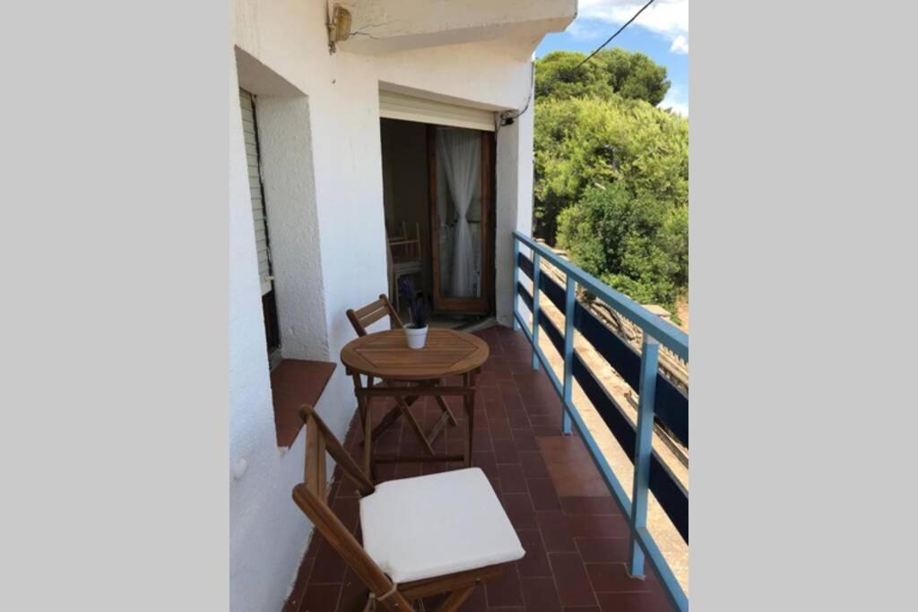 El Faro Apartaments Platja Llarga-Les Salines-Tgn Tarragona Bagian luar foto