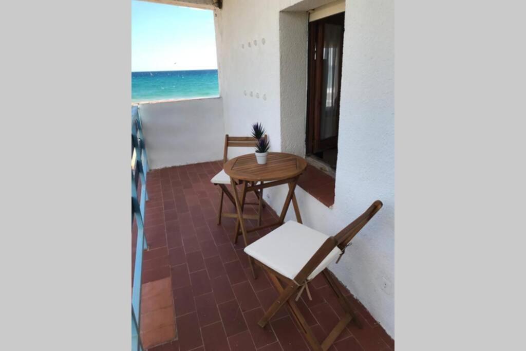 El Faro Apartaments Platja Llarga-Les Salines-Tgn Tarragona Bagian luar foto