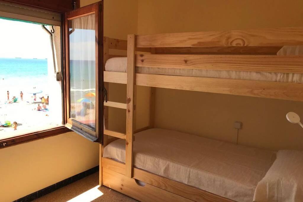 El Faro Apartaments Platja Llarga-Les Salines-Tgn Tarragona Bagian luar foto