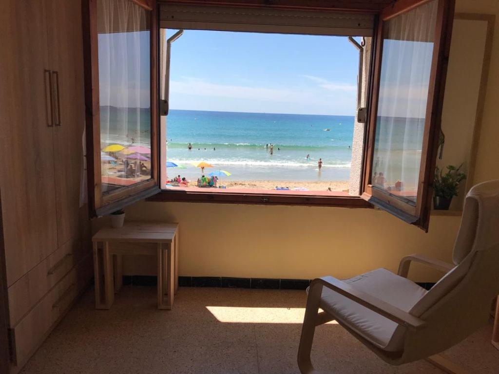 El Faro Apartaments Platja Llarga-Les Salines-Tgn Tarragona Bagian luar foto