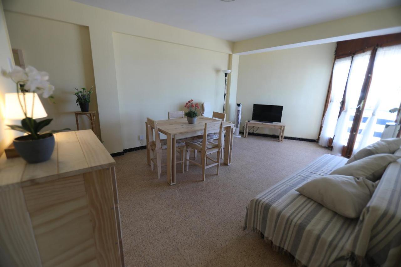 El Faro Apartaments Platja Llarga-Les Salines-Tgn Tarragona Bagian luar foto