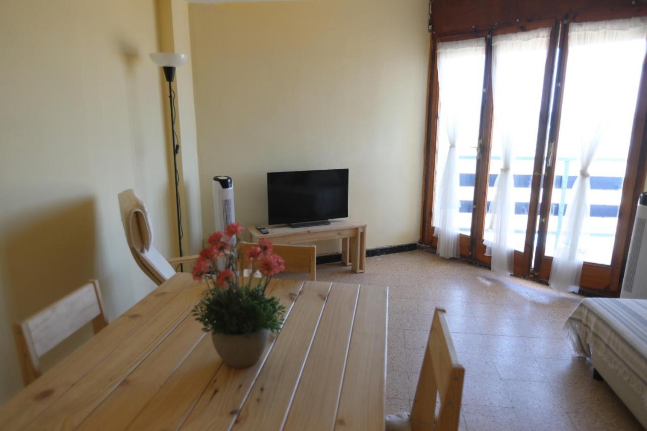 El Faro Apartaments Platja Llarga-Les Salines-Tgn Tarragona Bagian luar foto