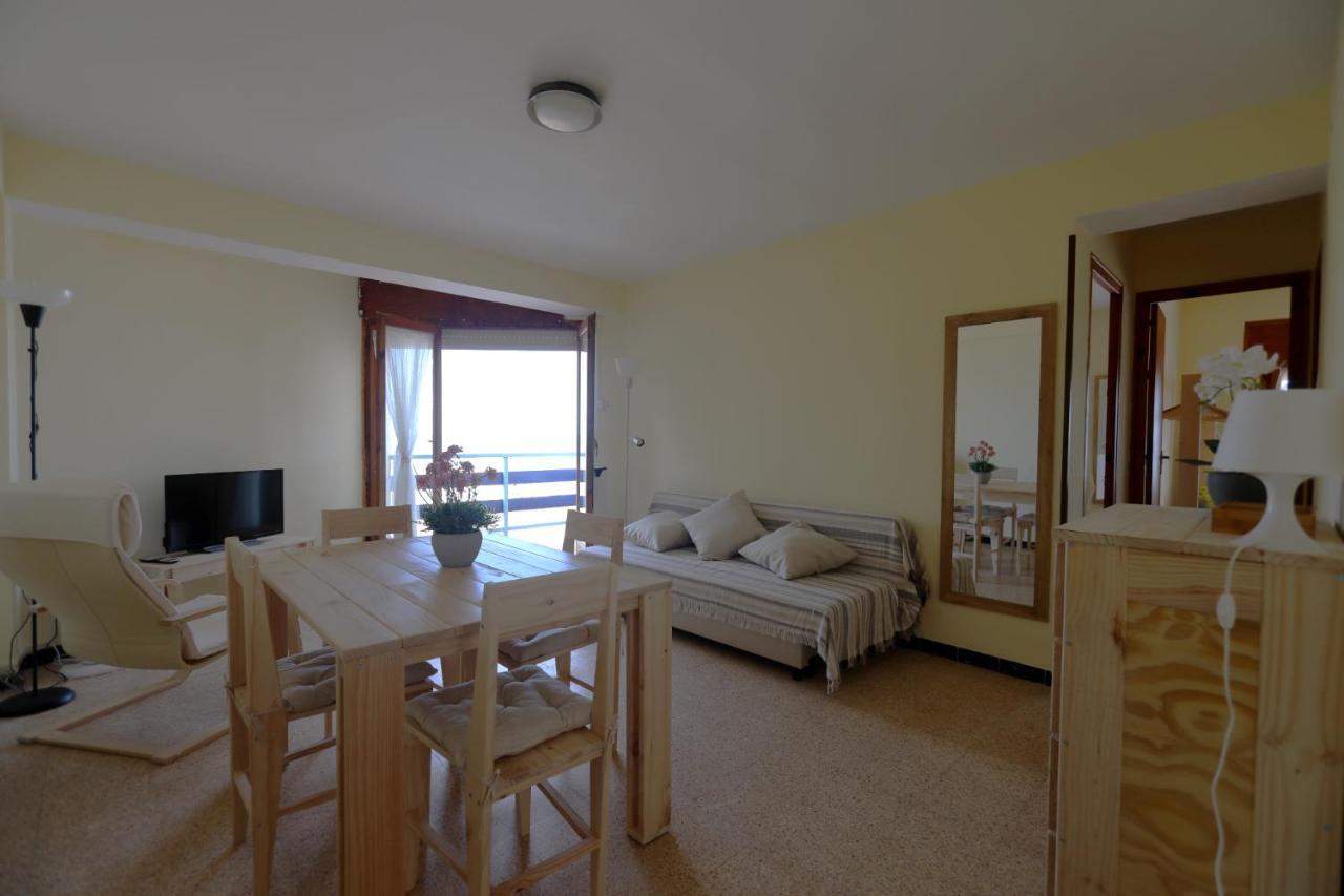 El Faro Apartaments Platja Llarga-Les Salines-Tgn Tarragona Bagian luar foto