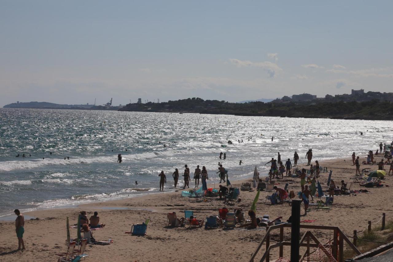 El Faro Apartaments Platja Llarga-Les Salines-Tgn Tarragona Bagian luar foto